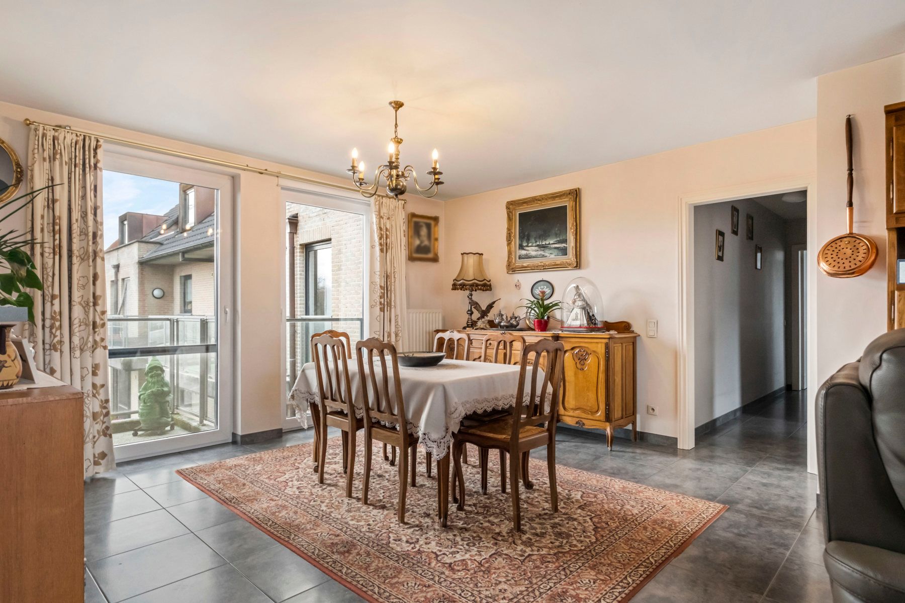 Instapklaar appartement incl. ondergrondse parking foto 4