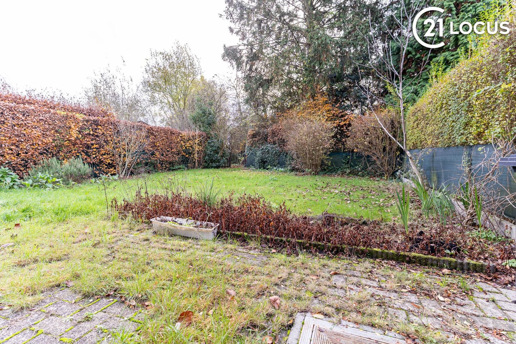 Ruime woning in rustige buurt te Zwijndrecht - 5 slaapkamers foto 24