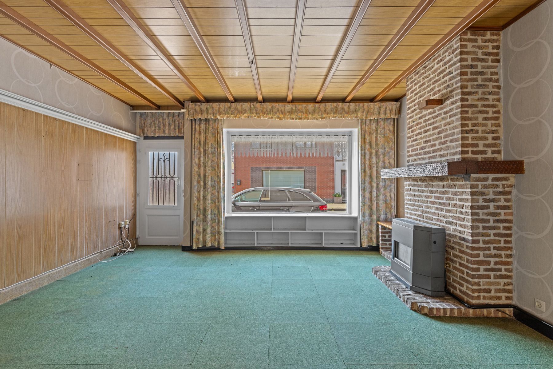 Te renoveren woning met magazijn centrum Heusden foto 2