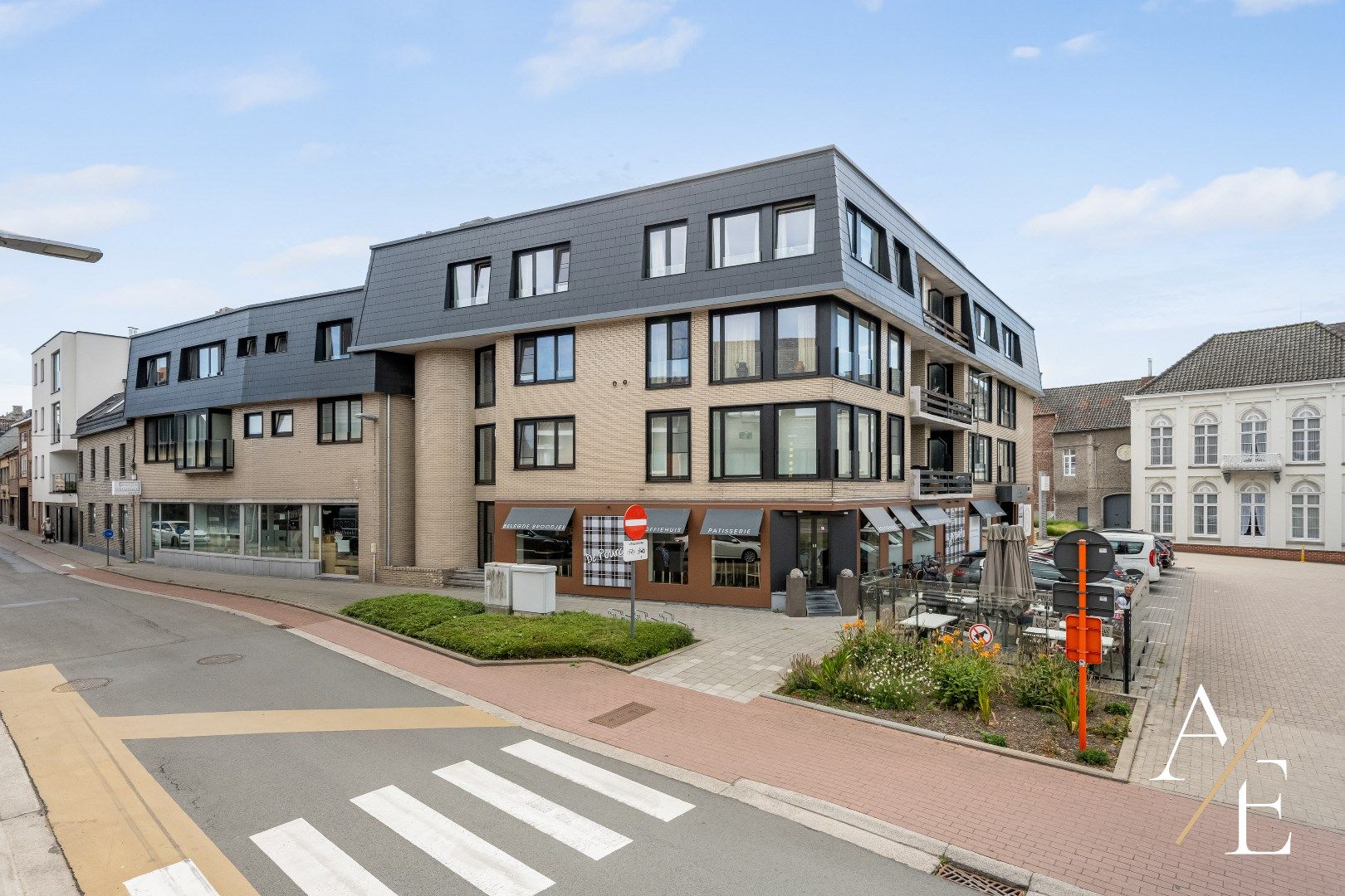 GAVERE - Gerenoveerd appartement/terras/berging/autostaanplaats! foto {{pictureIndex}}
