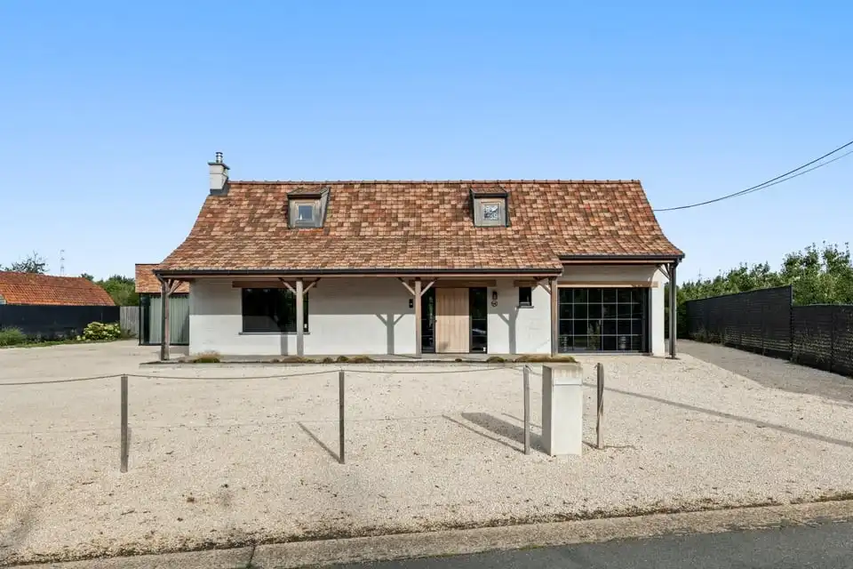 UNIEKE LUXUEUZE VILLA OP EEN PRACHTIG PERCEEL VAN 28A50CA IN SINT-TRUIDEN foto 3