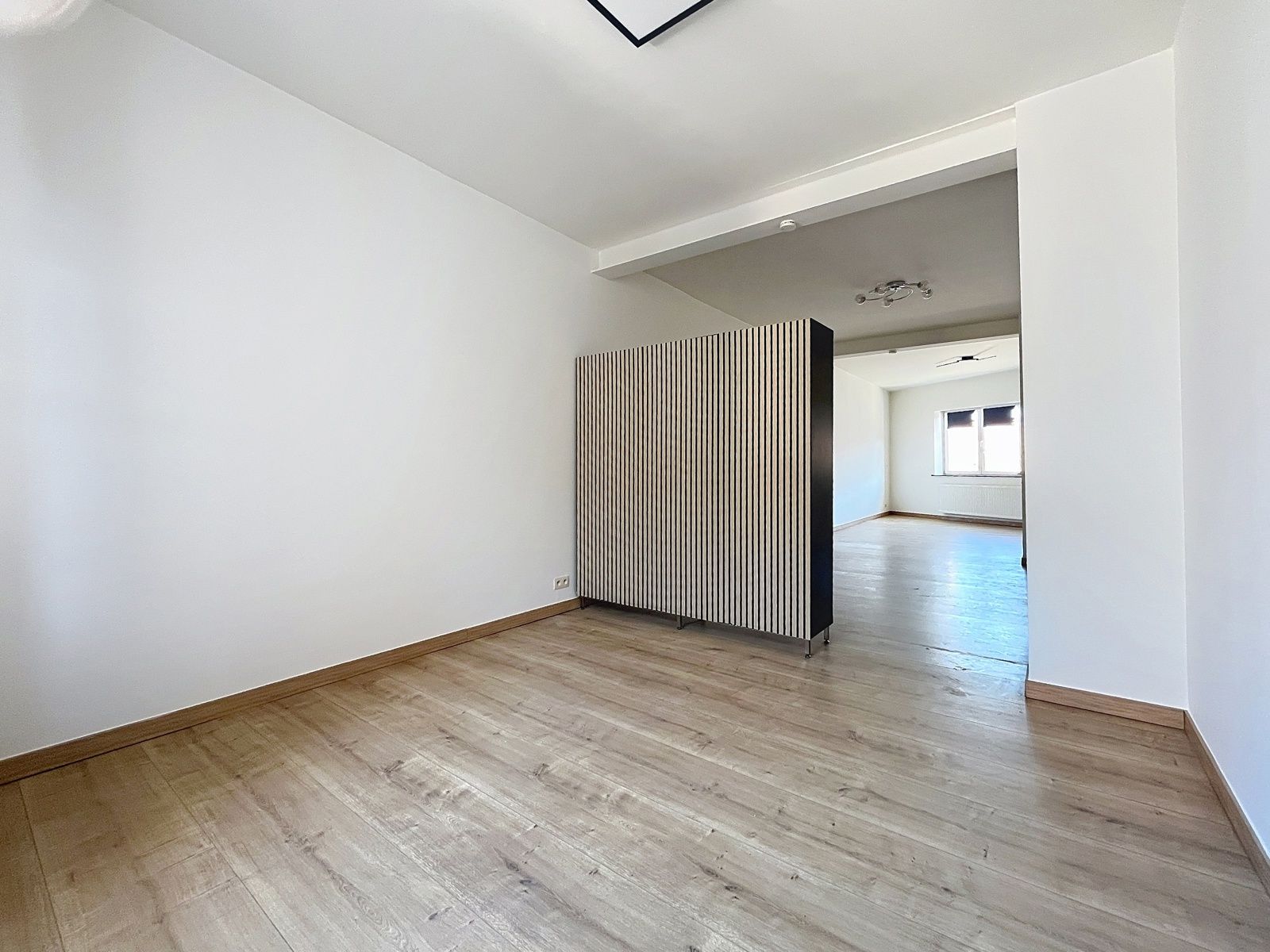 Instapklaar 1 slaapkamer appartement op het 1ste verdiep te huur.  foto 11
