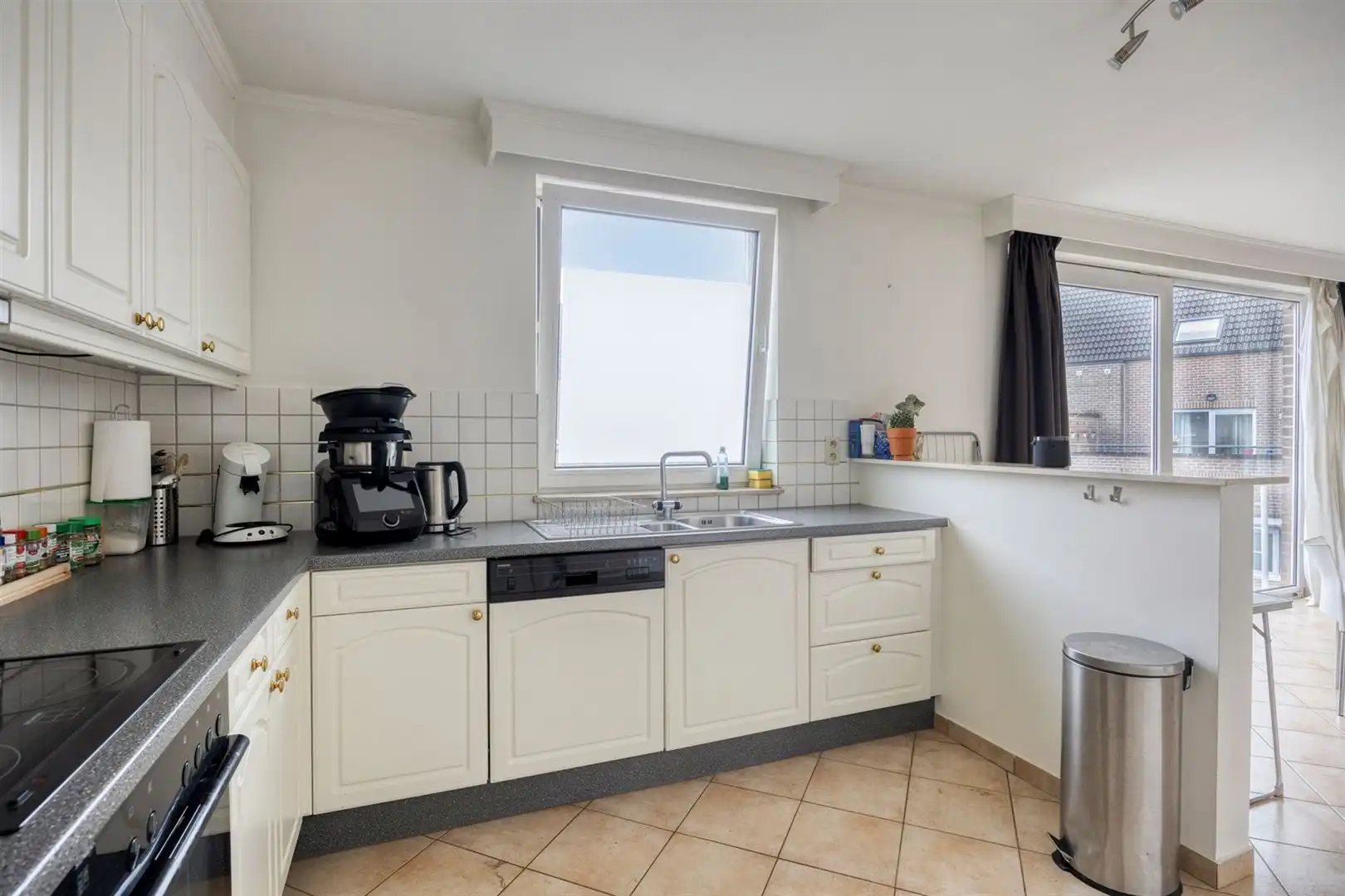 TE KOOP: Appartement met 2 slaapkamers in hartje Zolder! foto 7