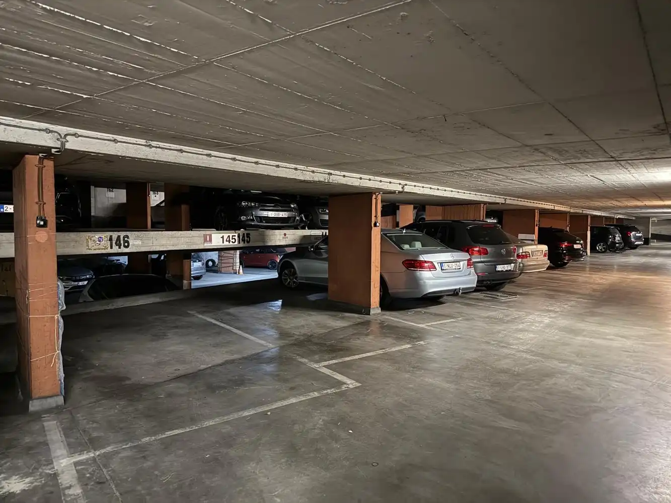 PARKING LEOPOLD foto 3