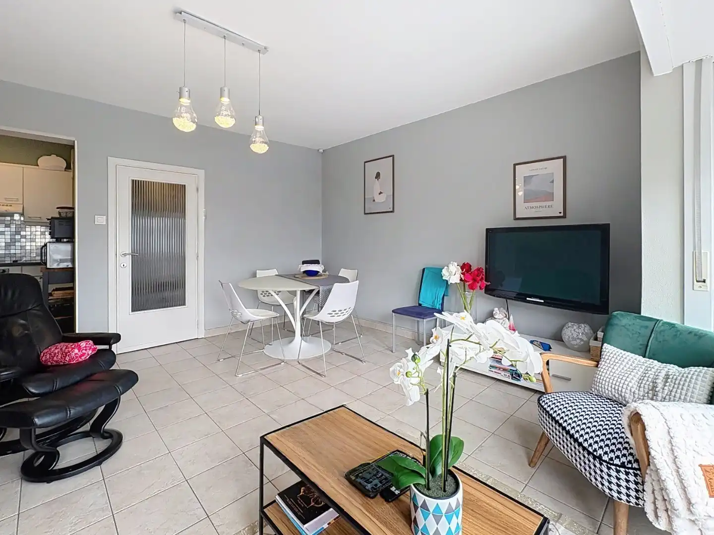 Te koop: verzorgd en zonnig appartement vlak bij zee foto 6