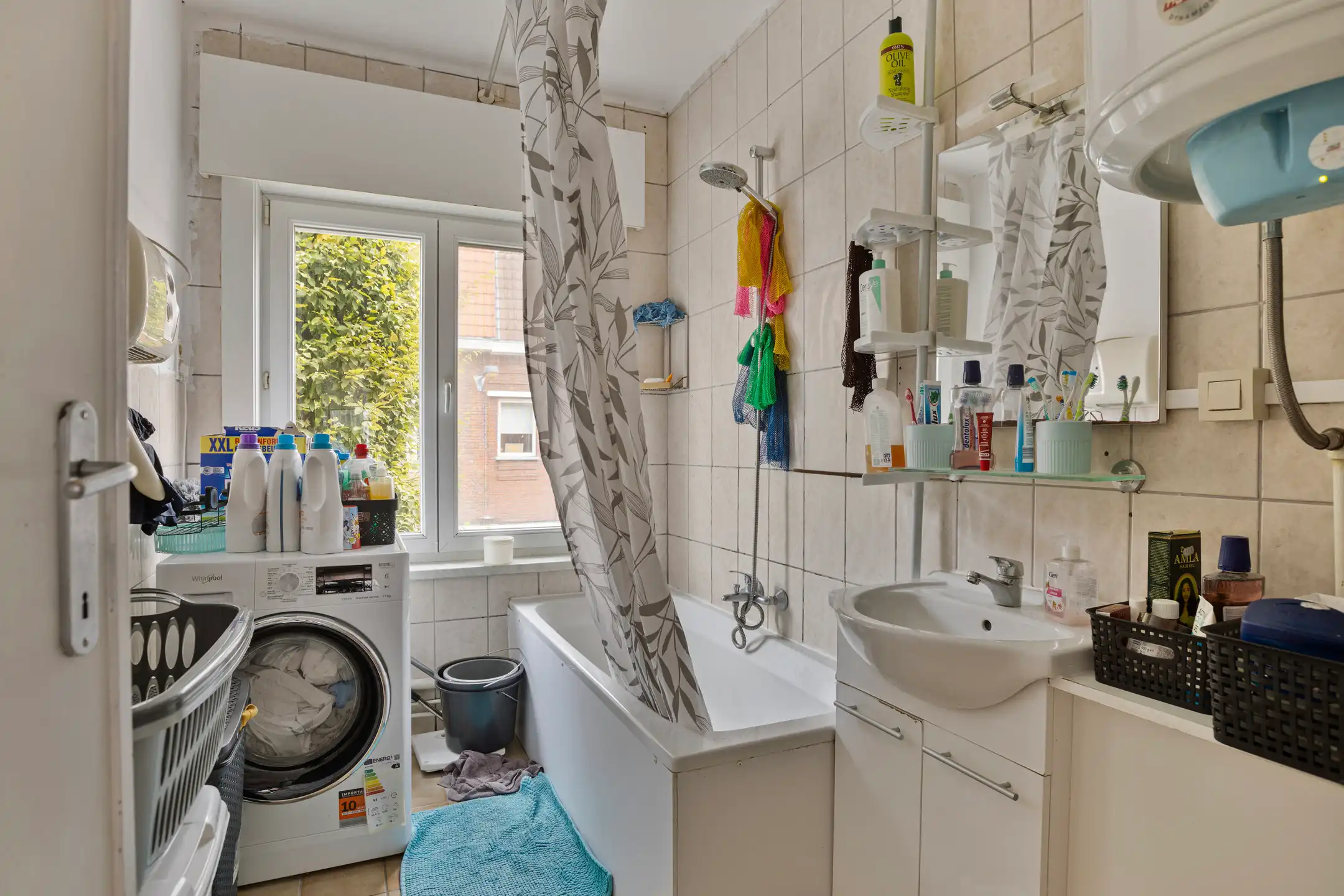 Strategisch gelegen handelshuis nabij de Brugse binnenstad foto 18
