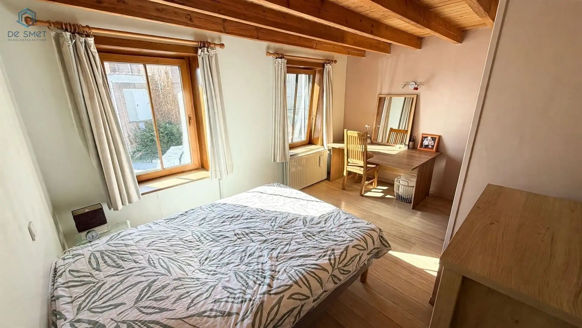 INSTAPKLARE WONING MET 4 SLAAPKAMERS, GARAGE EN VEELZIJDIG BIJGEBOUW foto 13