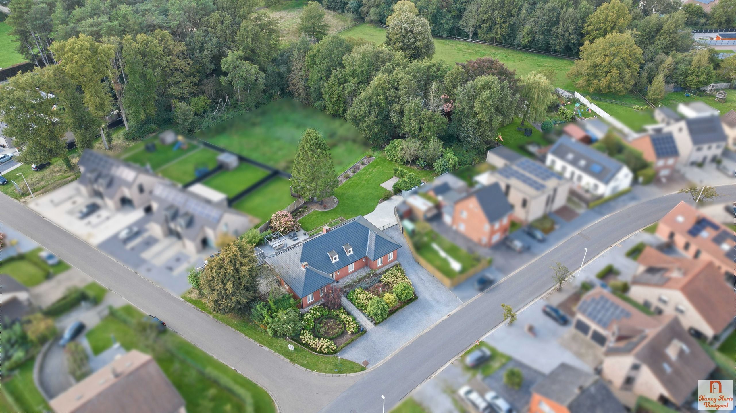 Stijlvolle villa met aparte loft, ideaal voor co-housing foto 2