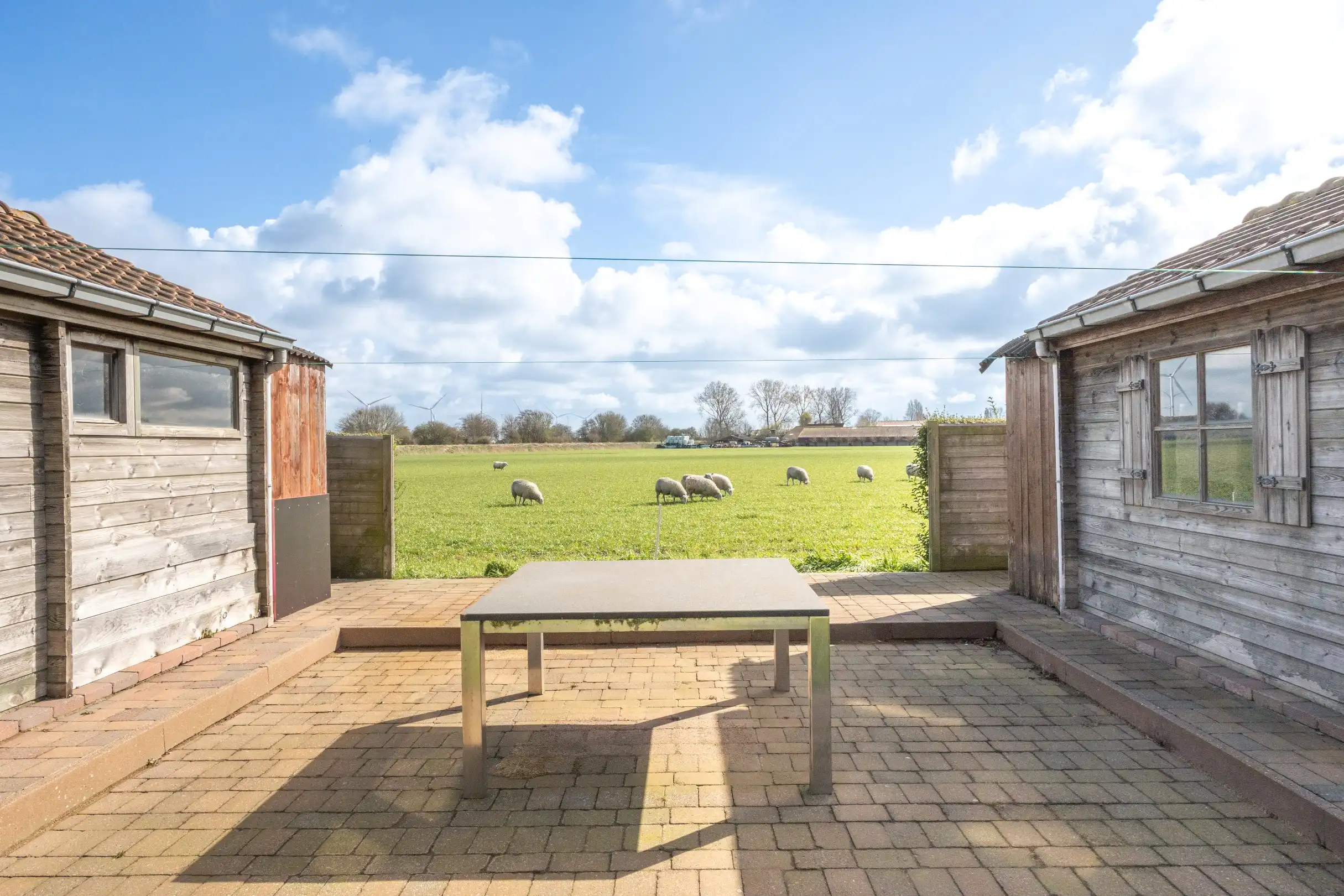 Alleenstaande bungalow met open zichten vlakbij Brugge foto 5