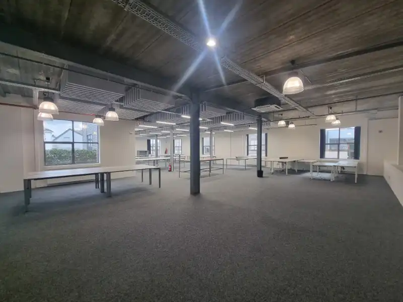 Kantoorruimte te huur foto 3