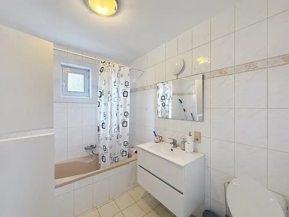 Centraal gelegen woning met terras en 1 slaapkamer foto 5