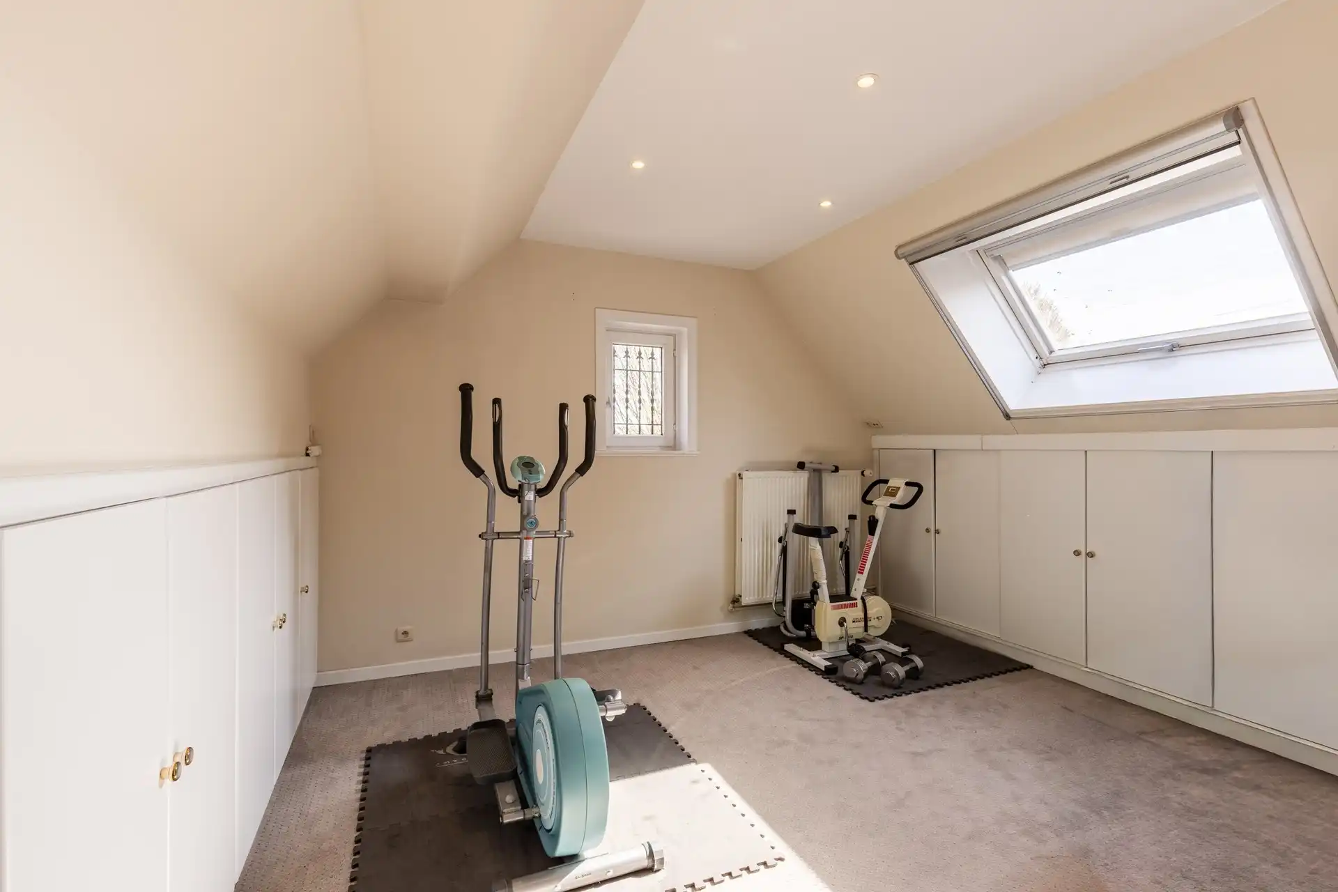 Instapklare woning met ruime veranda en zuidgerichte tuin! foto 18