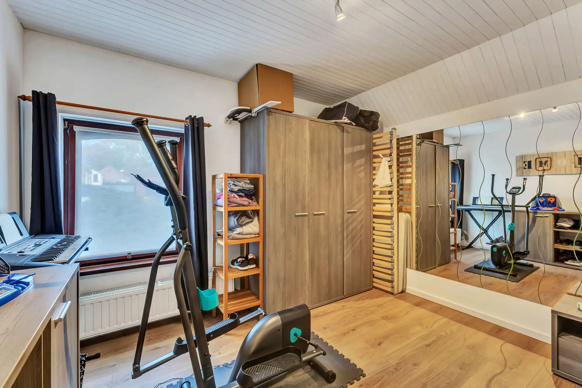 Karaktervolle woning met 5 slaapkamers te Borchtlombeek foto 15