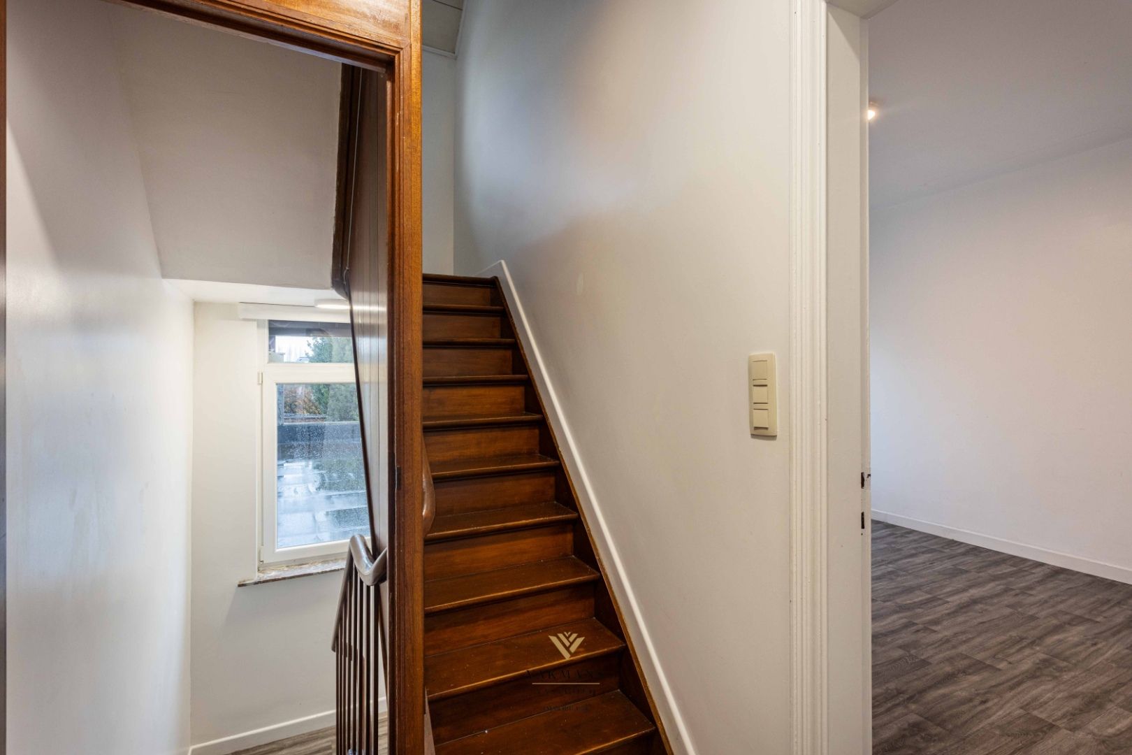 Ruime woning met 4 slaapkamers op rustige locatie foto 22