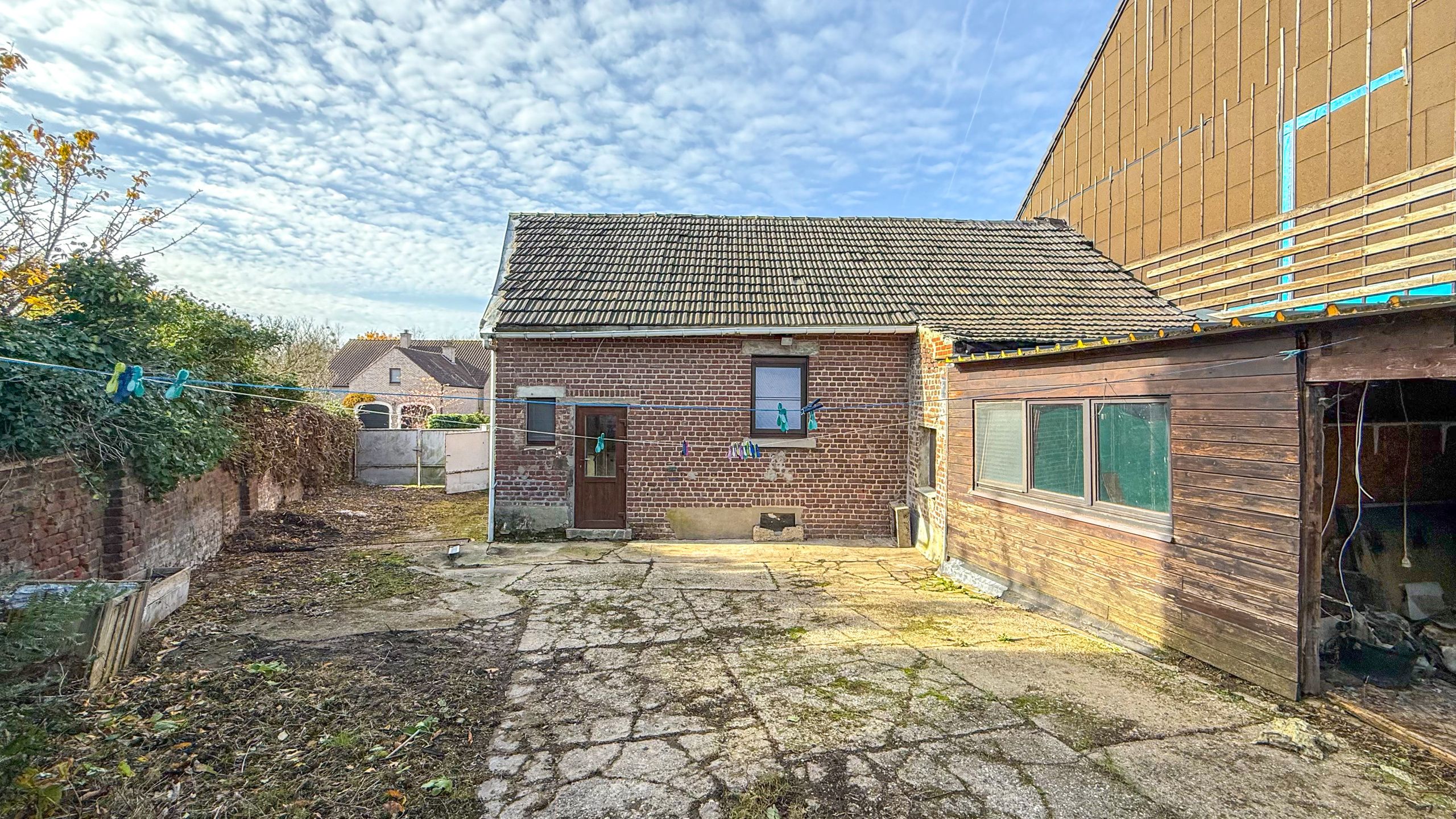 Te  renoveren HOB met veel mogelijkheden! foto 17