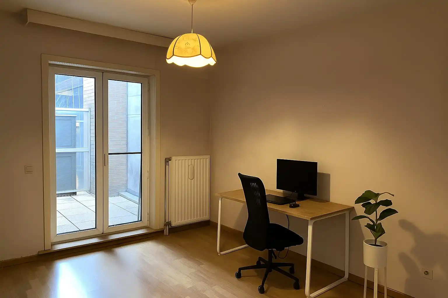 GEZELLIG APPARTEMENT MET 2 SLPKS EN GARAGEBOX | GEZELLIG TERRAS foto 7