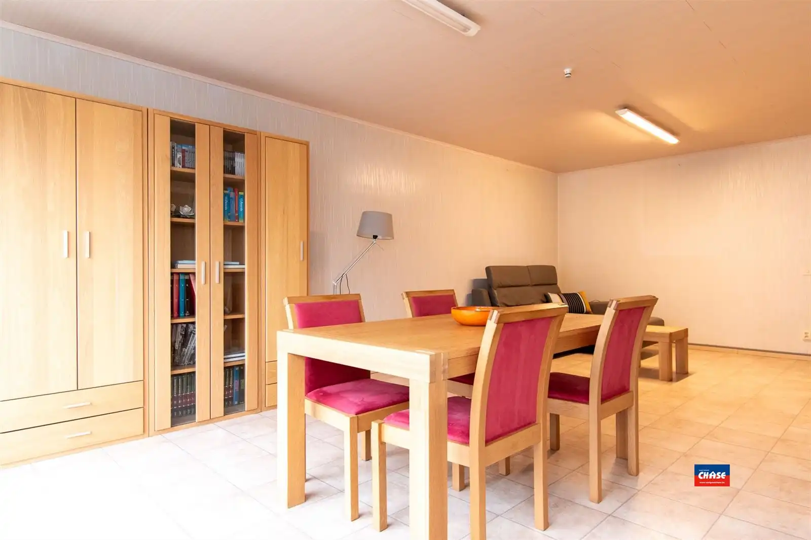 Instapklaar appartement met 2 slpks + P  foto 6