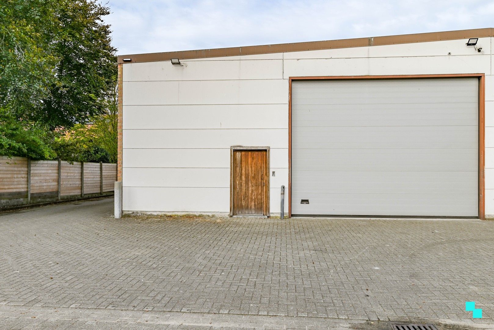 Loods van ca. 192 m² te Sint-Eloois-Winkel foto 2