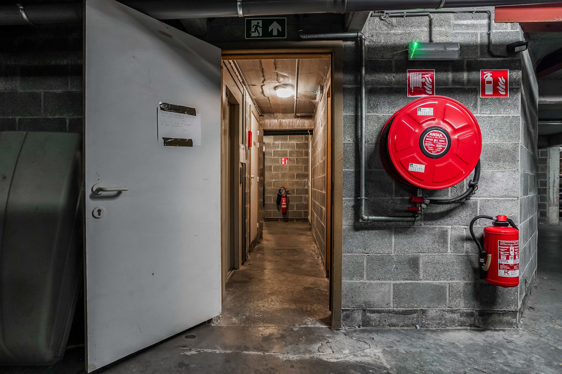 Appartement met 2 slaapkamers, lift én autostaanplaats in centrum Londerzeel foto 22
