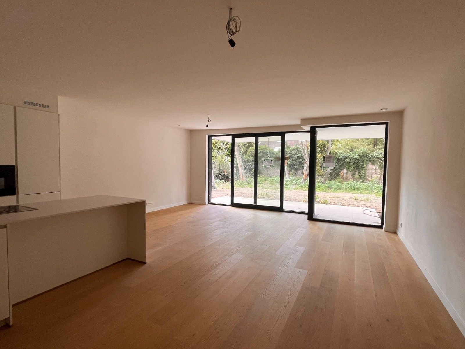 Luxueus gelijksvloerappartement te huur ! foto 2