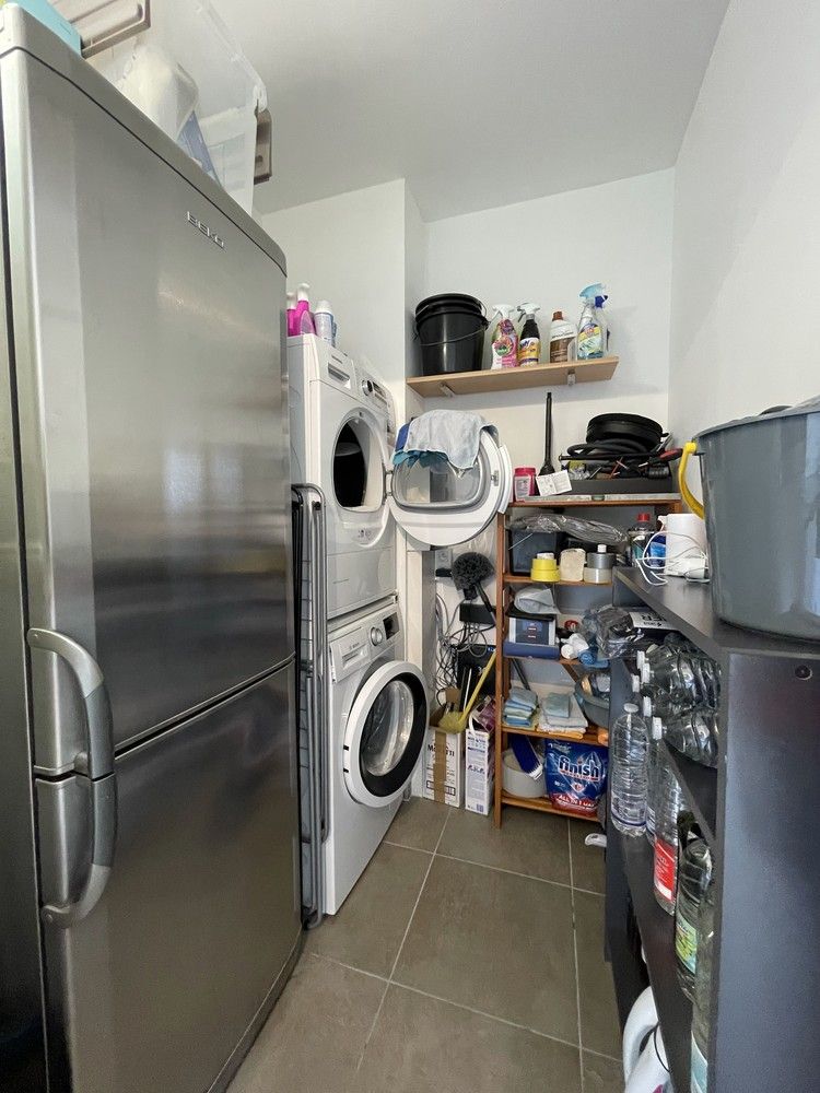 Net appartement met 2 slaapkamers, terras en autostaanplaats foto 8