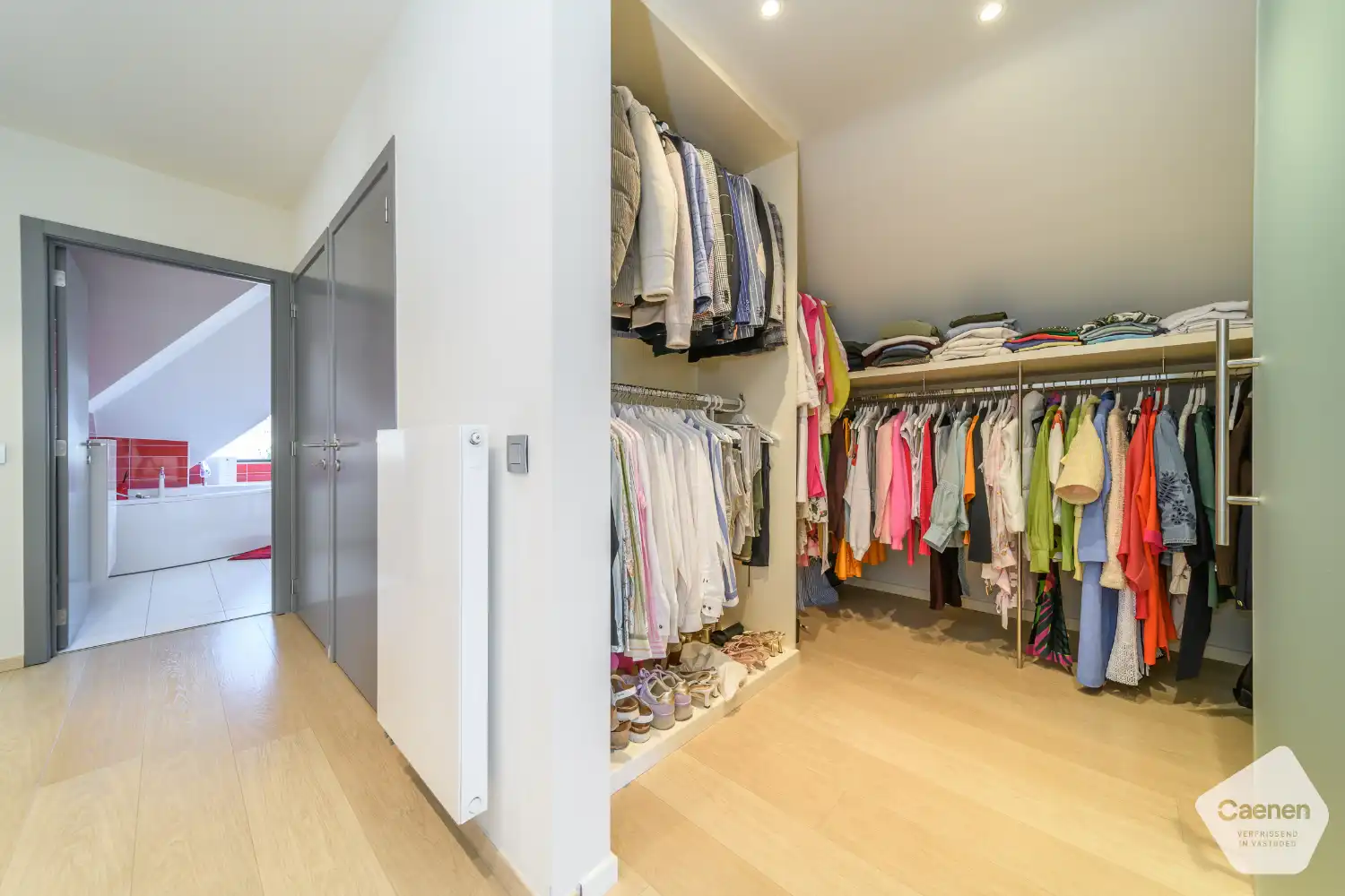 Moderne, energiezuinige villa met hoogwaardige afwerking op een mooi perceel in Sint-Idesbald foto 24