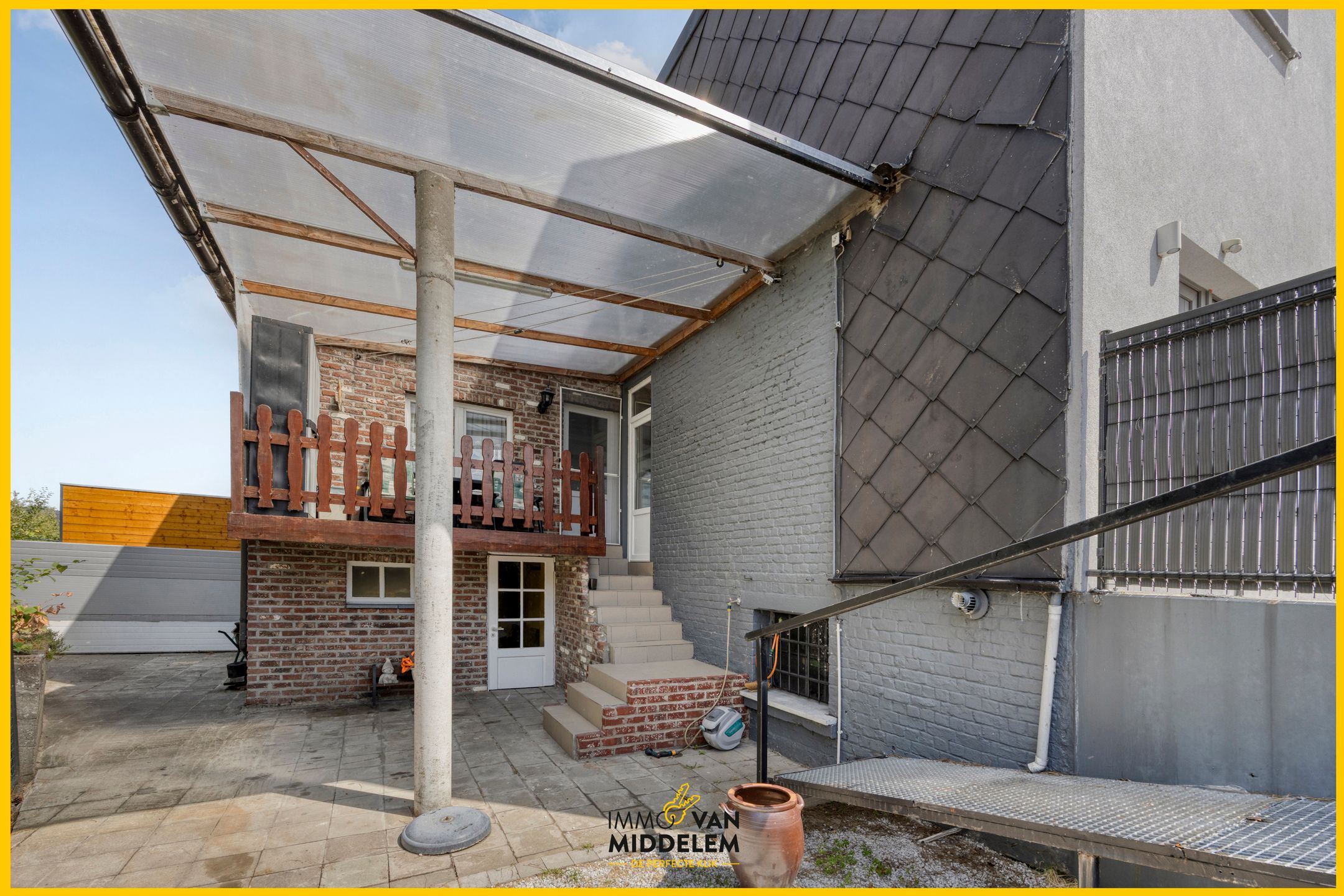 3-GEVELWONING MET 3 KAMERS, BUREAU EN TUIN foto 20