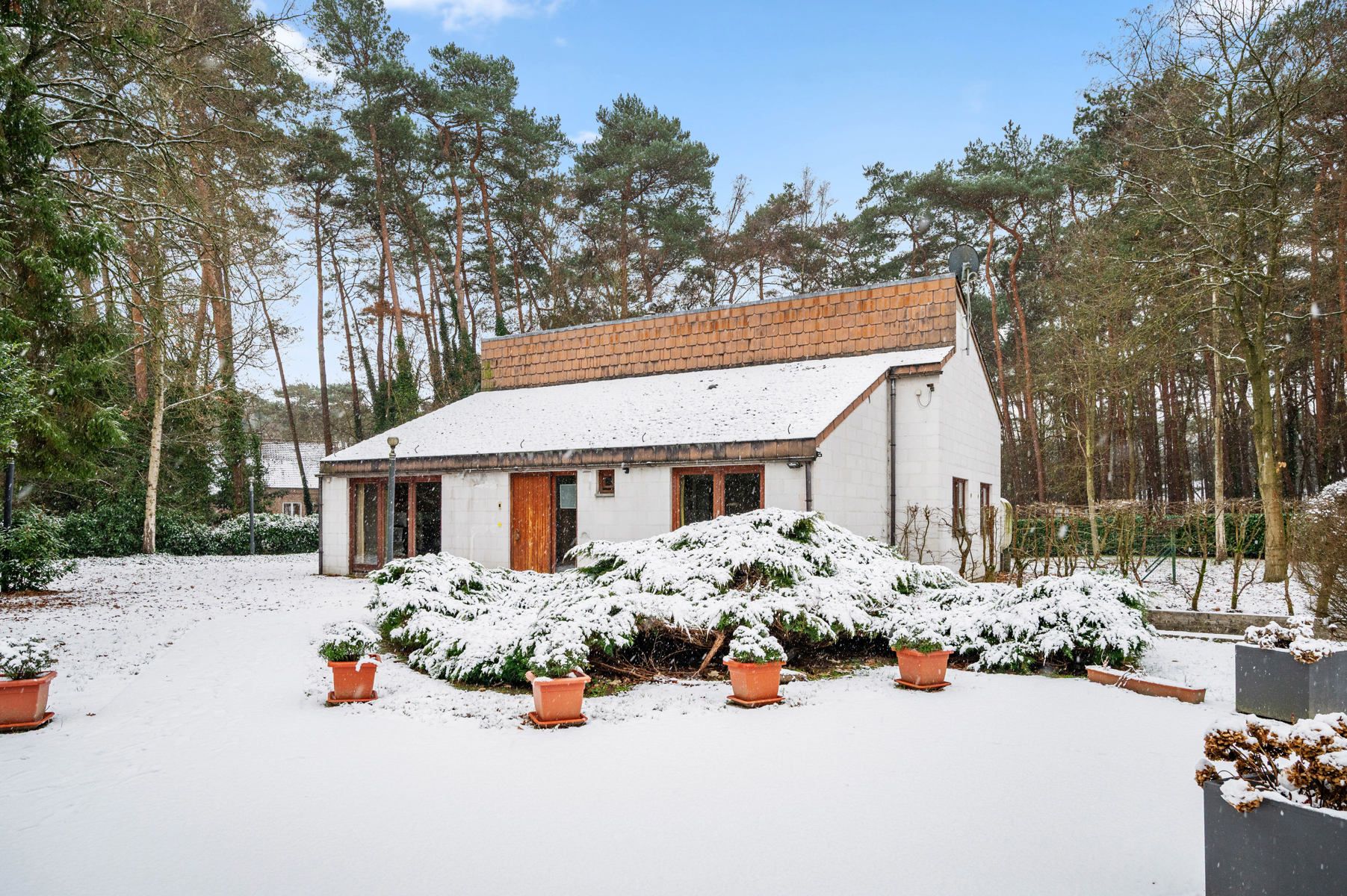 Hoofdfoto van de publicatie: Tijdloze villa op perceel van 2156 m² te KEERBERGEN