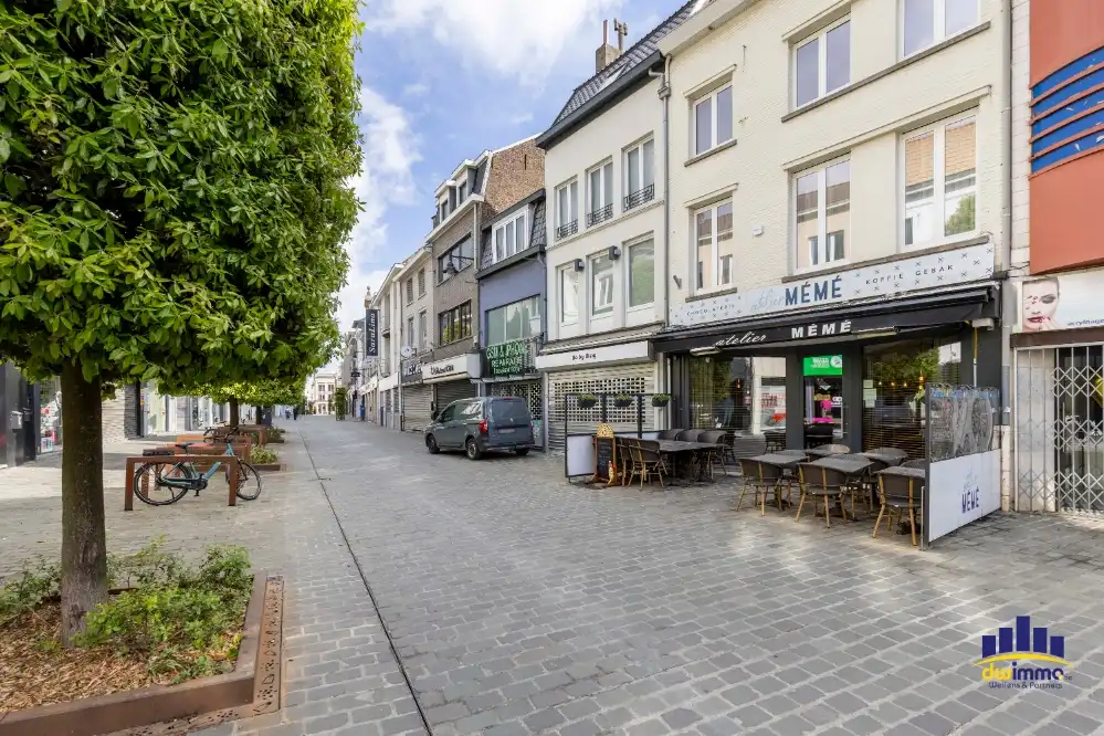Overname horecazaak in drukke winkelstraat te Aalst foto 2