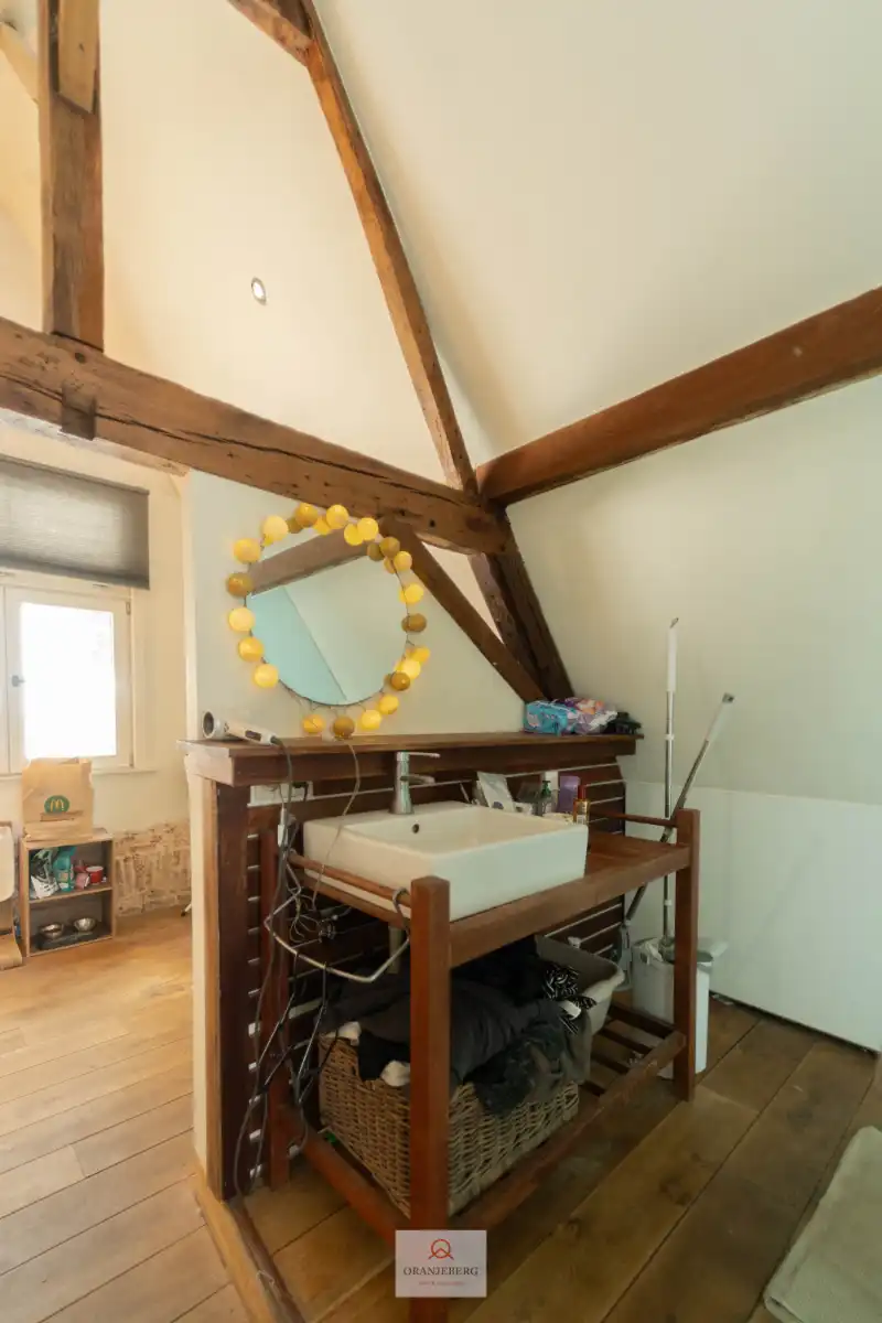 Charmant duplex appartement met ruim terras op toplocatie in het centrum foto 20