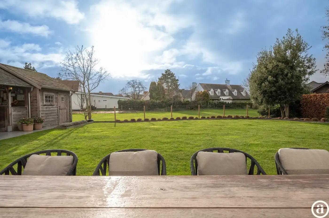 Charmante villa met zonnige tuin, op fietsafstand van het centrum en de zee foto 18