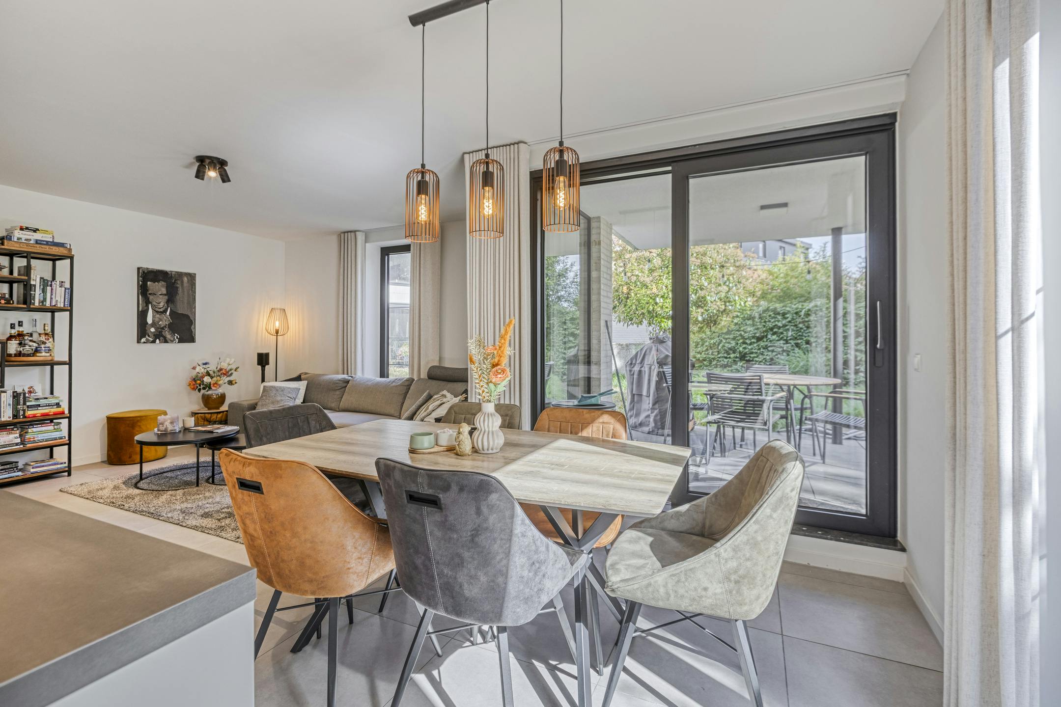 Lichtrijk & Luxueus gelijkvoersappartement in Genk foto 5