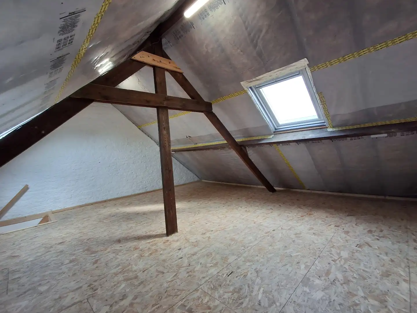 GERENOVEERDE WONING MET 3 SLAAPKAMERS EN TUIN IN HARTJE TIELT foto 15