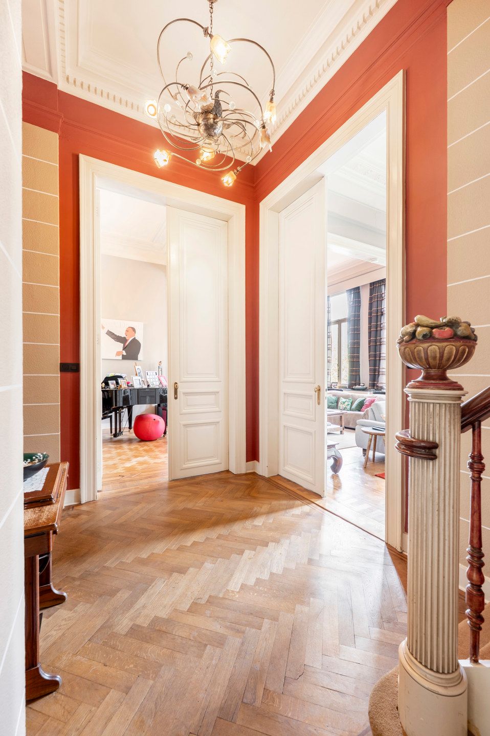 ANTWERPEN CENTRUM - Herenhuis met parking. foto 11