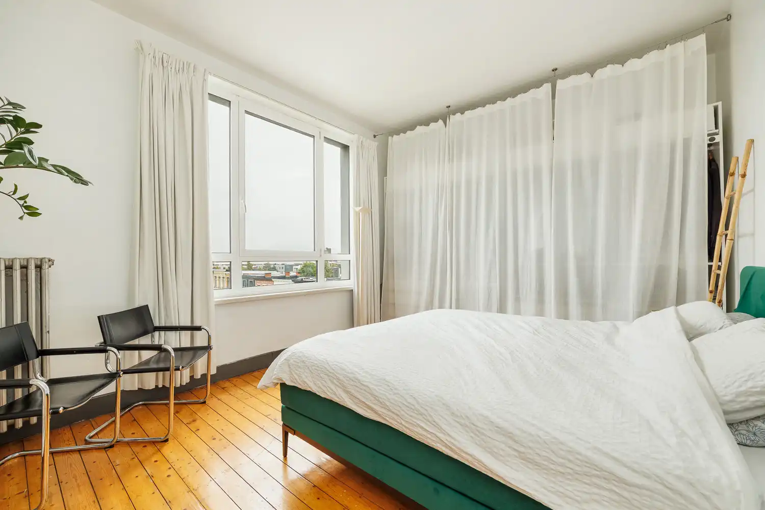 Ruim en lichtrijk art-decoappartement met terras, vlakbij Te Boelaerpark – Berchem foto 20
