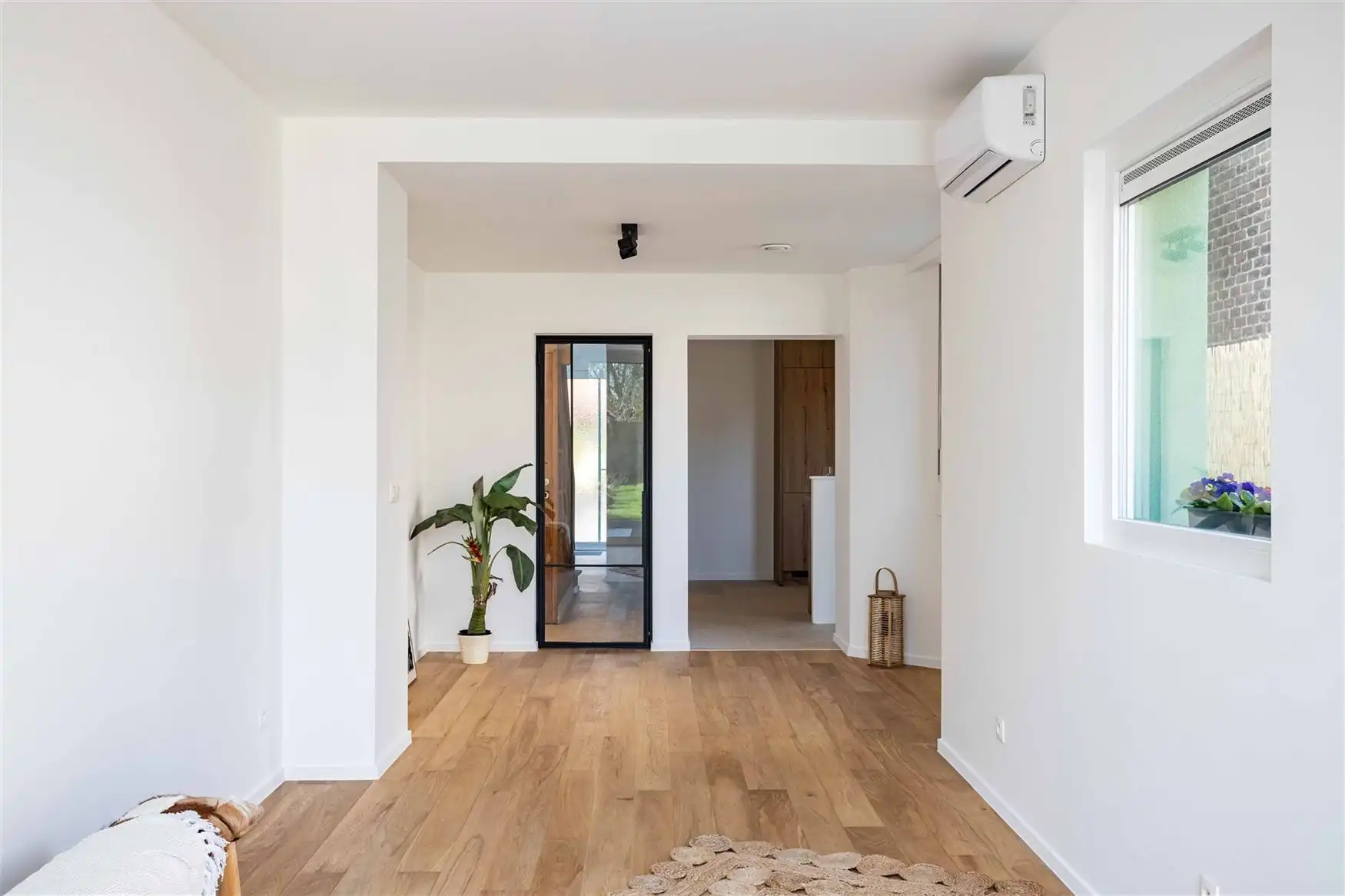 99% vernieuwd. Zuidtuin. Topligging nabij station Merelbeke. foto 7