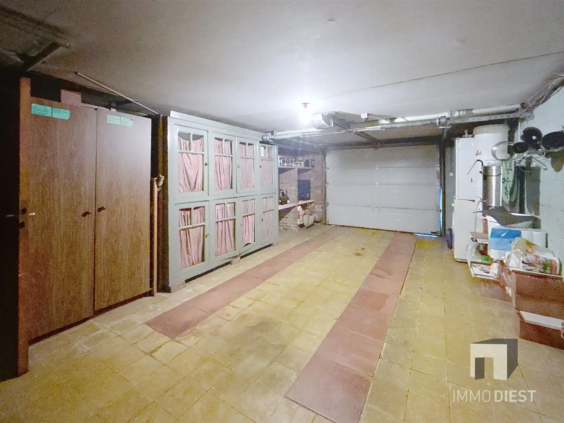 Gezinswoning op mooie locatie op 8,60are foto 27