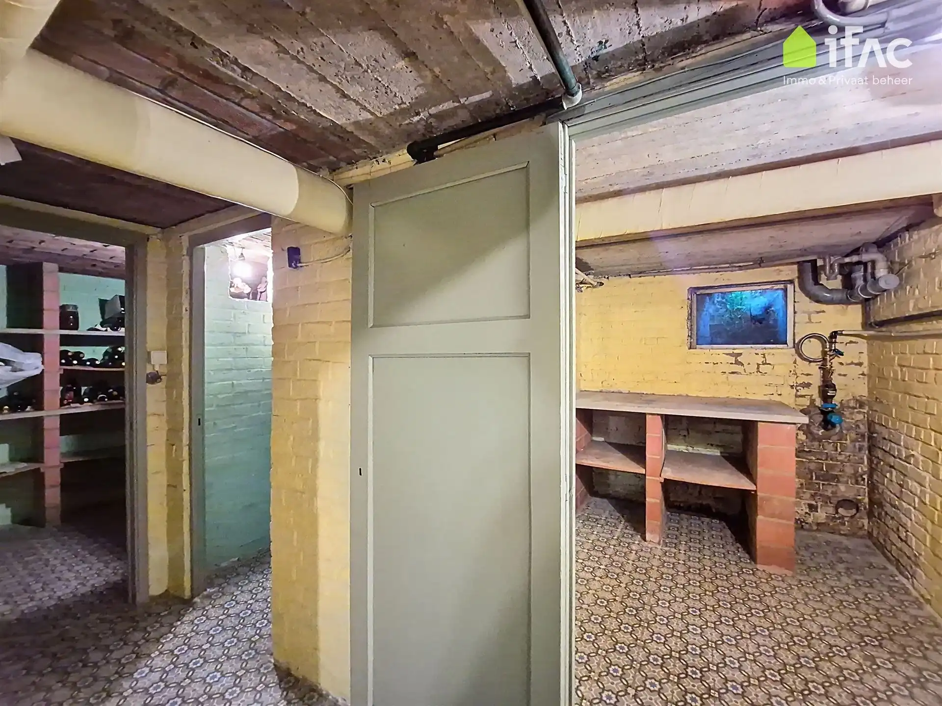 Stevige 3-gevel, 5 slpks, dubbele garage, centrum, ±17are foto 37