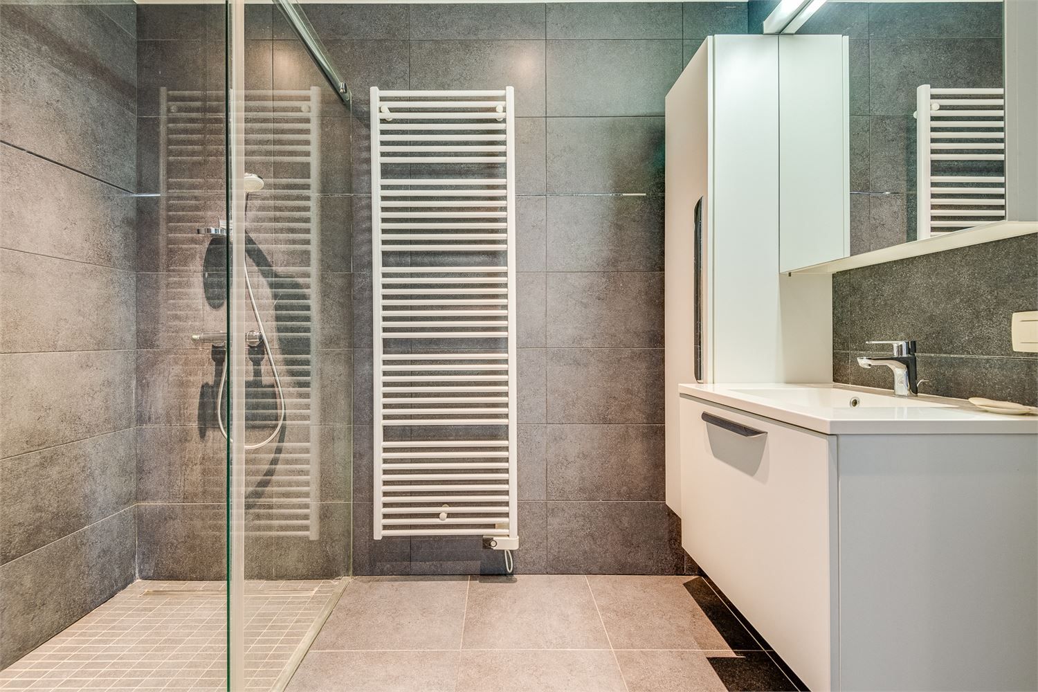 Instapklaar app. met 2 slpkrs te OLV-Waver foto 8