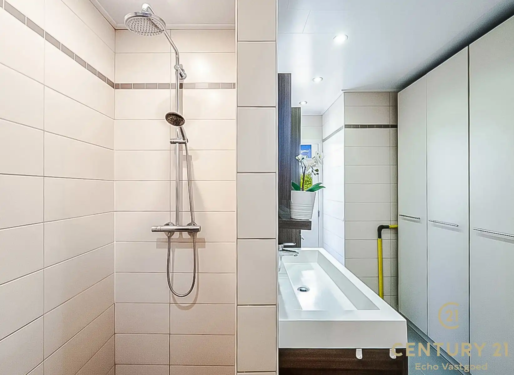 Mooie karakterwoning met tuin, parking en 3 slaapkamers foto 14