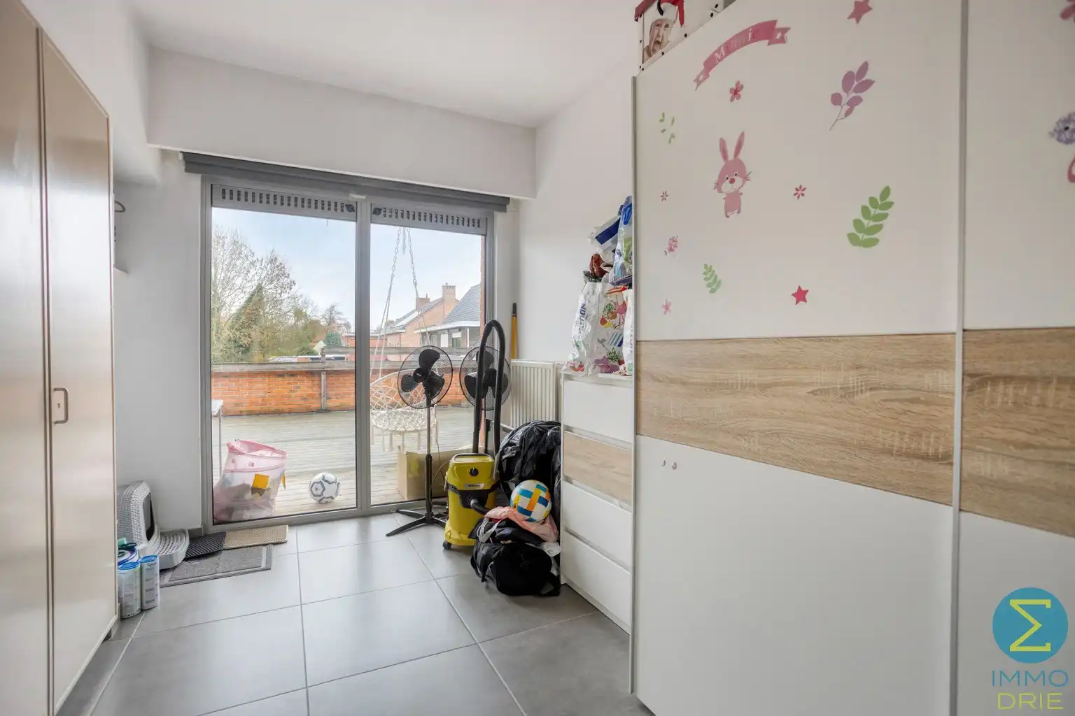 Ruim 3 slpk appartement met groot terras en autostaanplaats foto 12