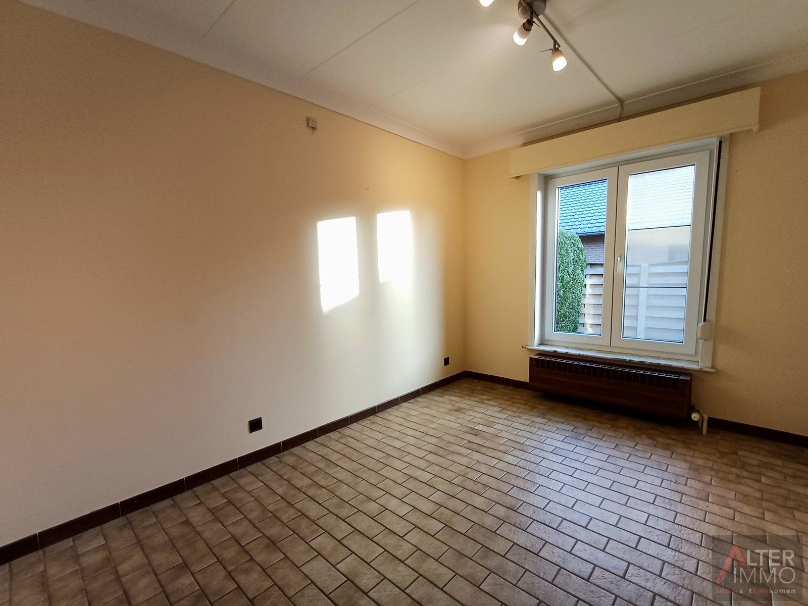 Instapklare woning, 3/4 slpks, ruime zolder en royale garage! foto 18