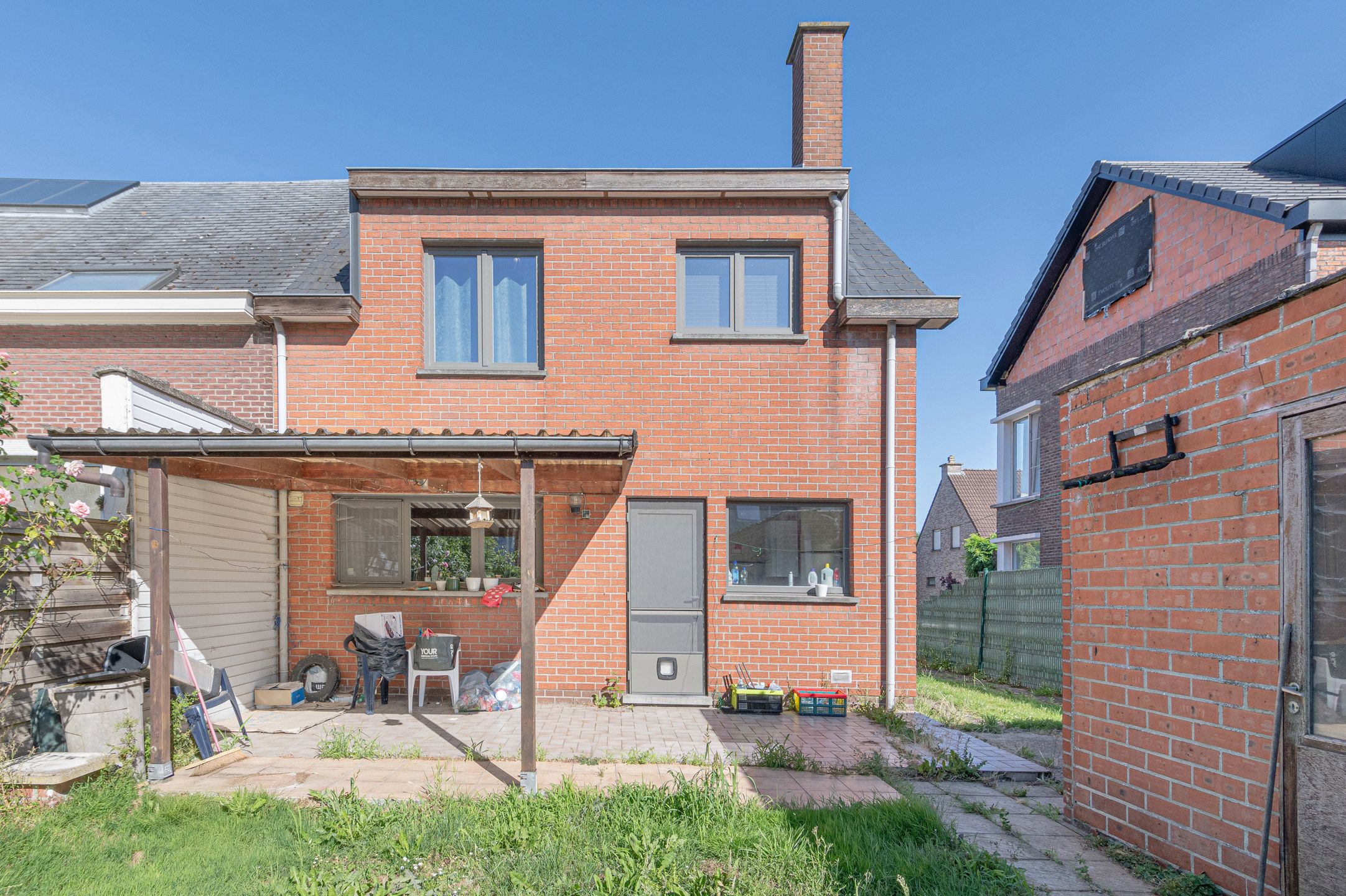 Gezellige halfopen bebouwing met garage en knusse tuin foto 8