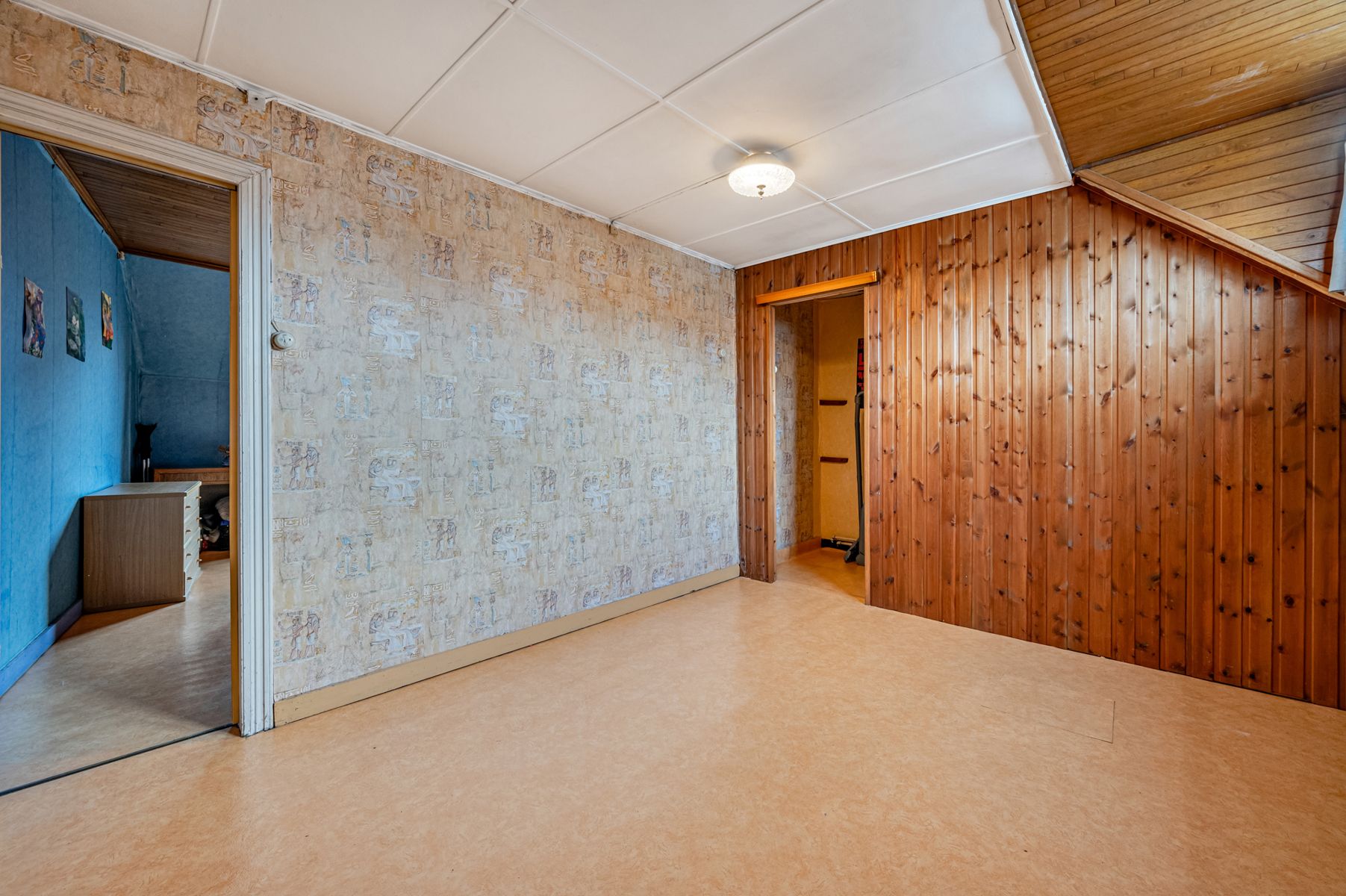 Ruime woning met bijgebouwen voor zelfstandige activiteit foto 21