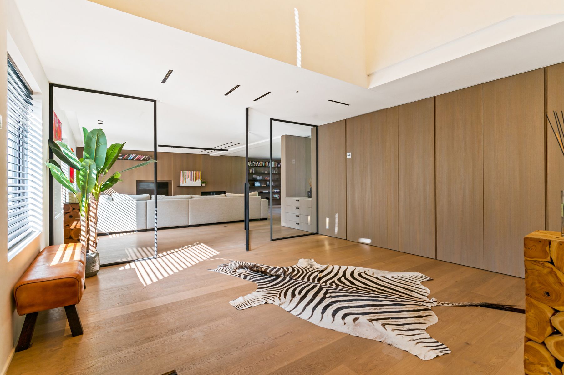 Stijlvol gerenoveerde villa in Koningshof Schoten foto 12