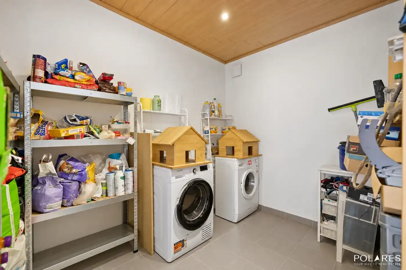 Gerenoveerde gezinswoning met 3 slaapkamers foto 8