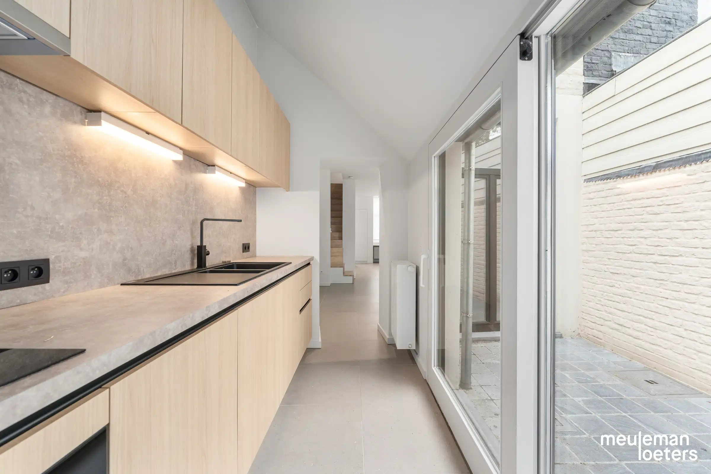 Subliem gerenoveerde rijwoning in het historisch centrum van Brugge foto 7