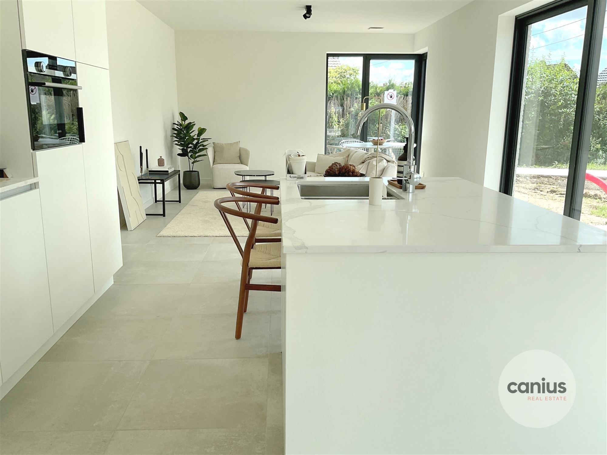 APPARTEMENT MET 3 SLAAPKAMERS EN TERRAS foto 2