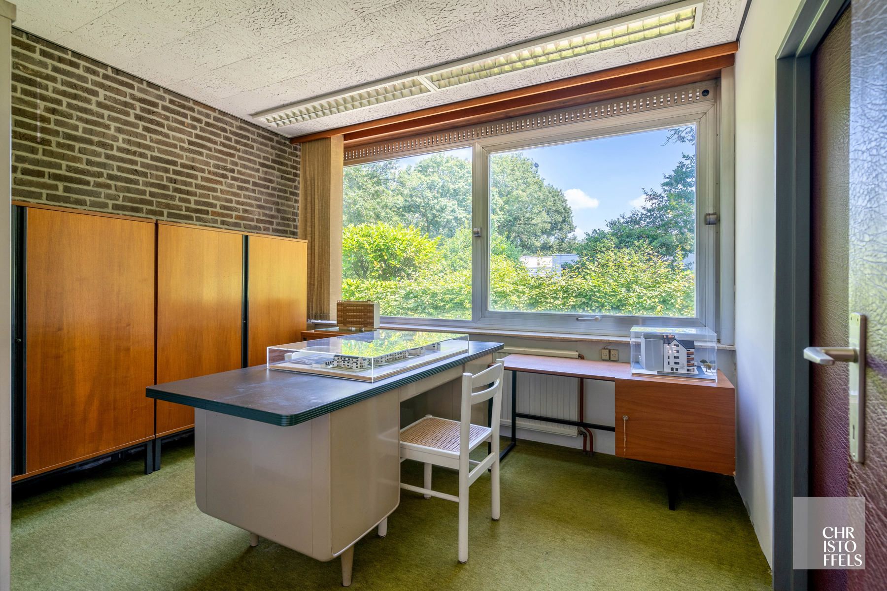 Buitengewone, te renoveren architectuurvilla op 1.834m² in de gegeerde Molenblook! foto 19