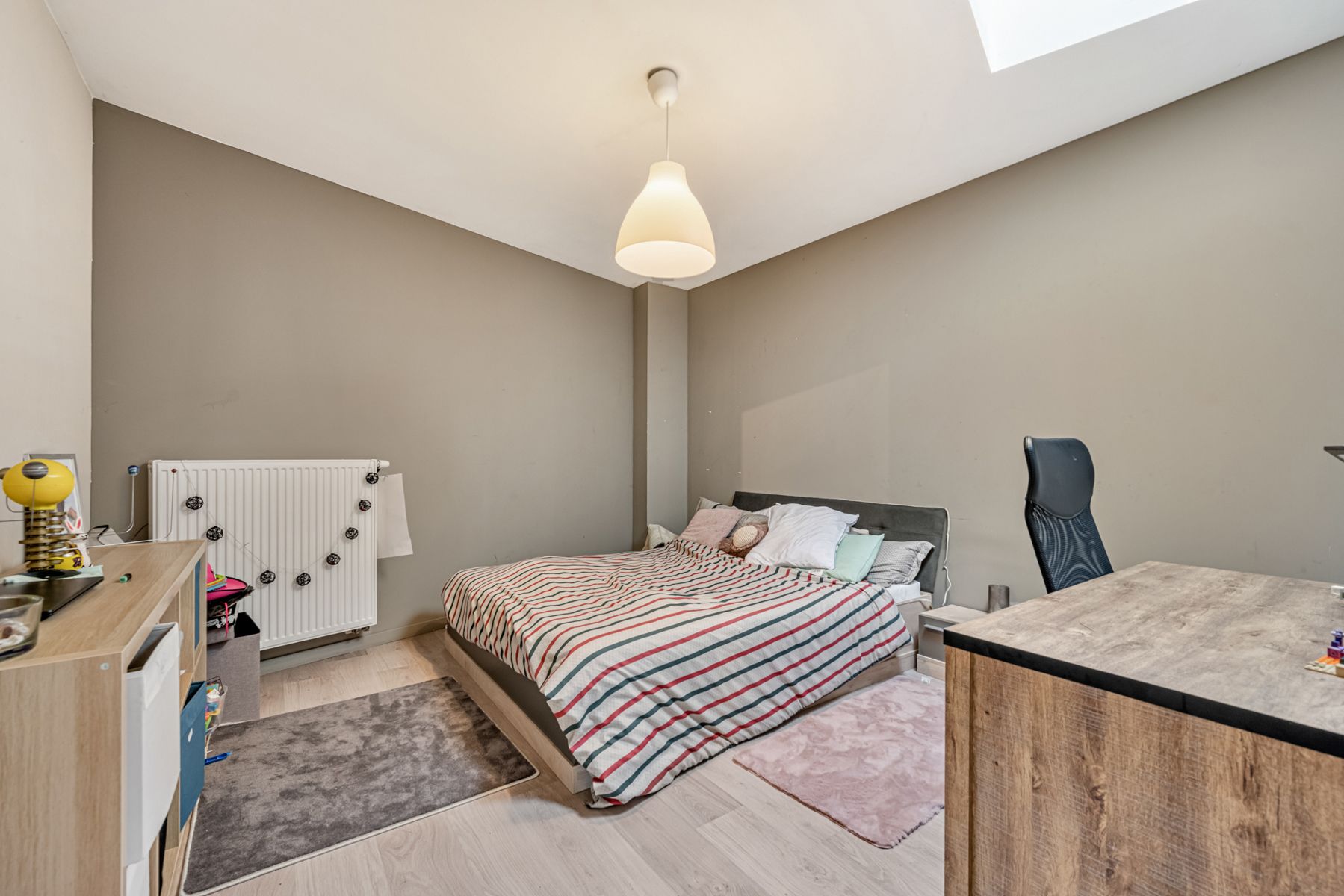 Gerenoveerd appartement met drie slaapkamers foto 8